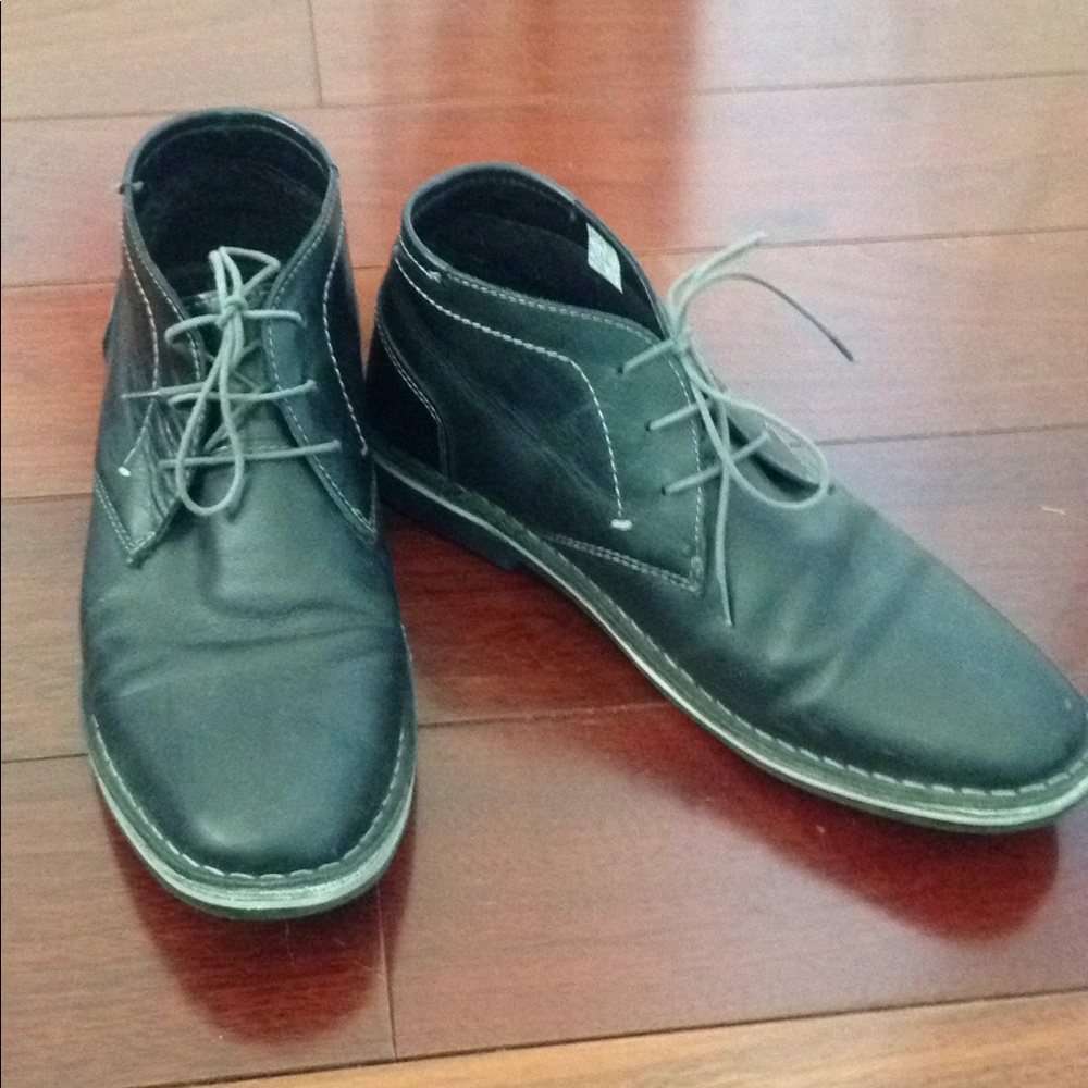 Steve Madden black leather shoes
